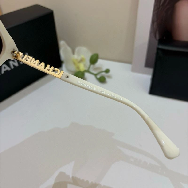 Chanel Sunglasses Lightweight 277960