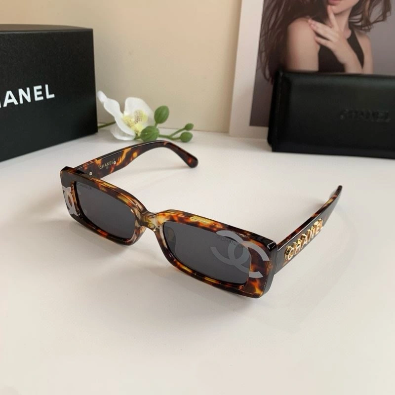Durable Chanel Sunglasses 277954