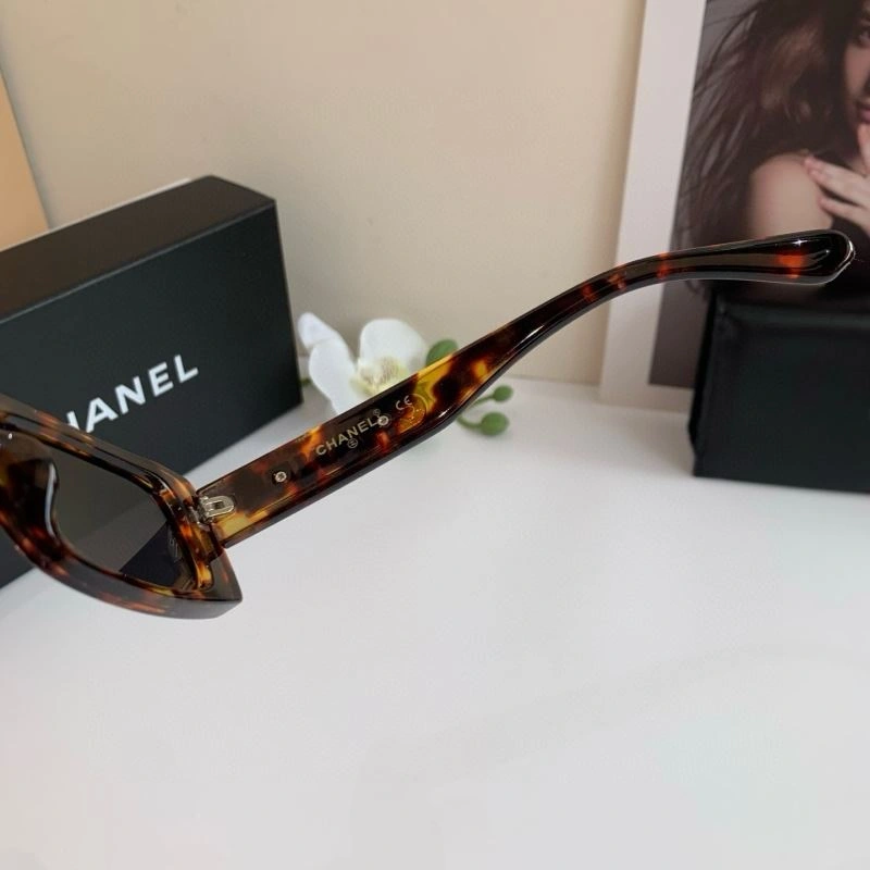 Durable Chanel Sunglasses 277954