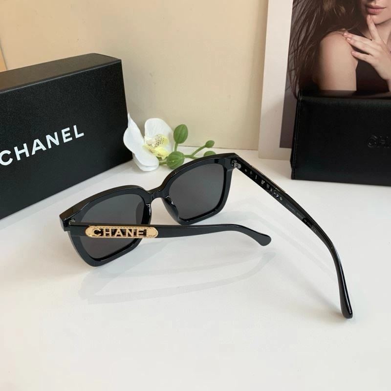 Chanel Sunglasses Bold 277953