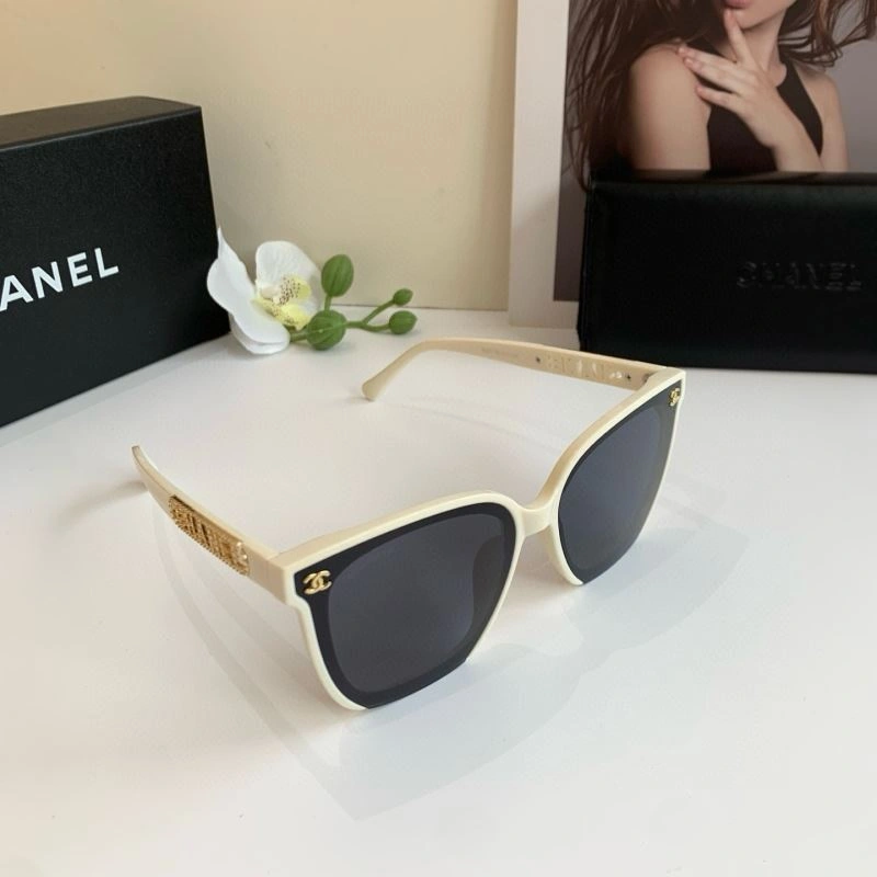 Chanel Sunglasses Sporty 277937