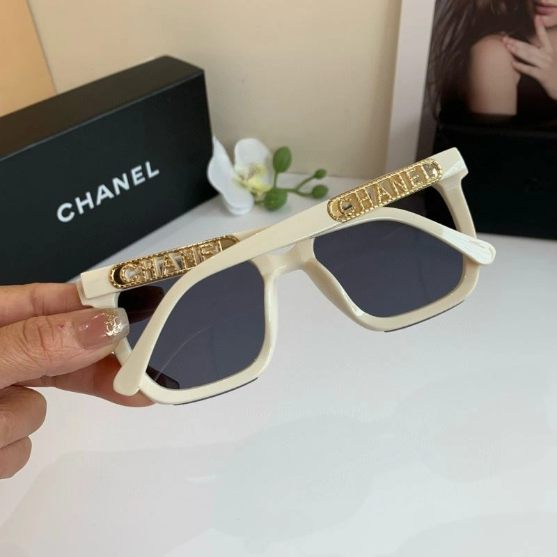 Chanel Sunglasses Sporty 277937