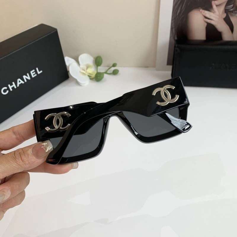 Casual Chanel Sunglasses 277928