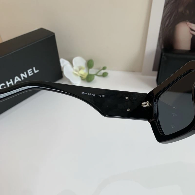 Casual Chanel Sunglasses 277928