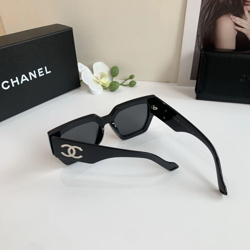 Casual Chanel Sunglasses 277928