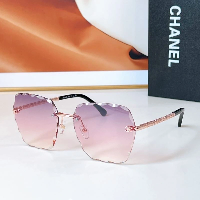 Chanel Sunglasses Sleek 277950