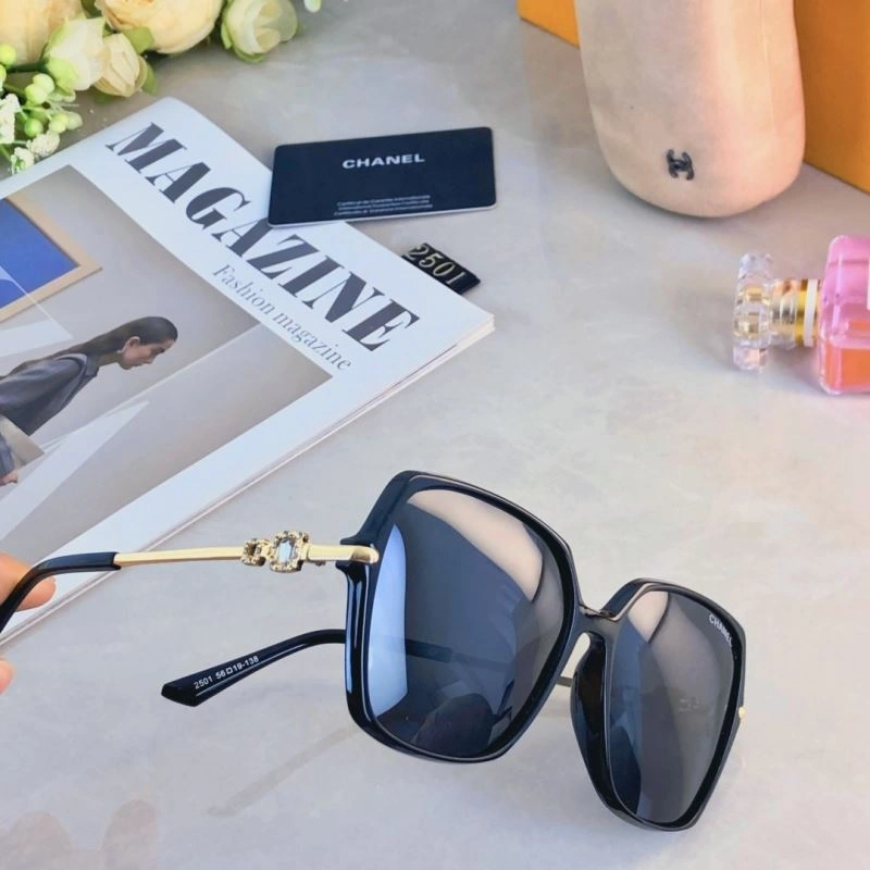 Bright Chanel Sunglasses 277952