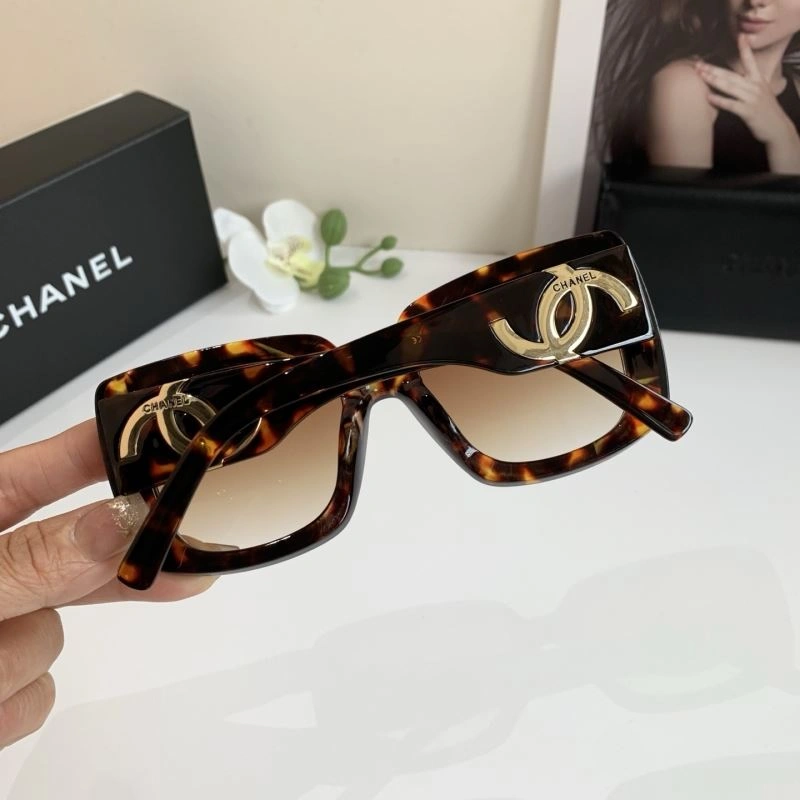 Chanel Sunglasses Casual 277936