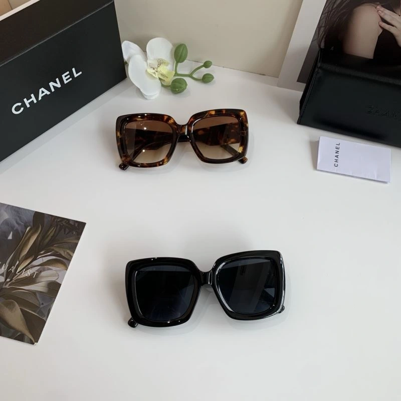 Chanel Sunglasses Casual 277936