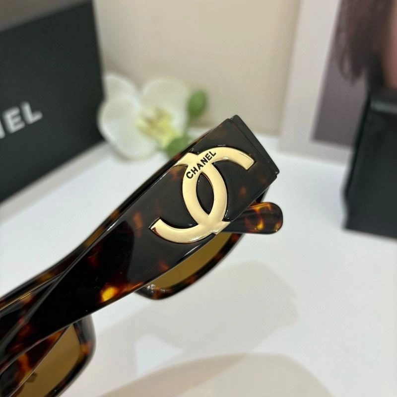 Attractive Chanel Sunglasses 277930