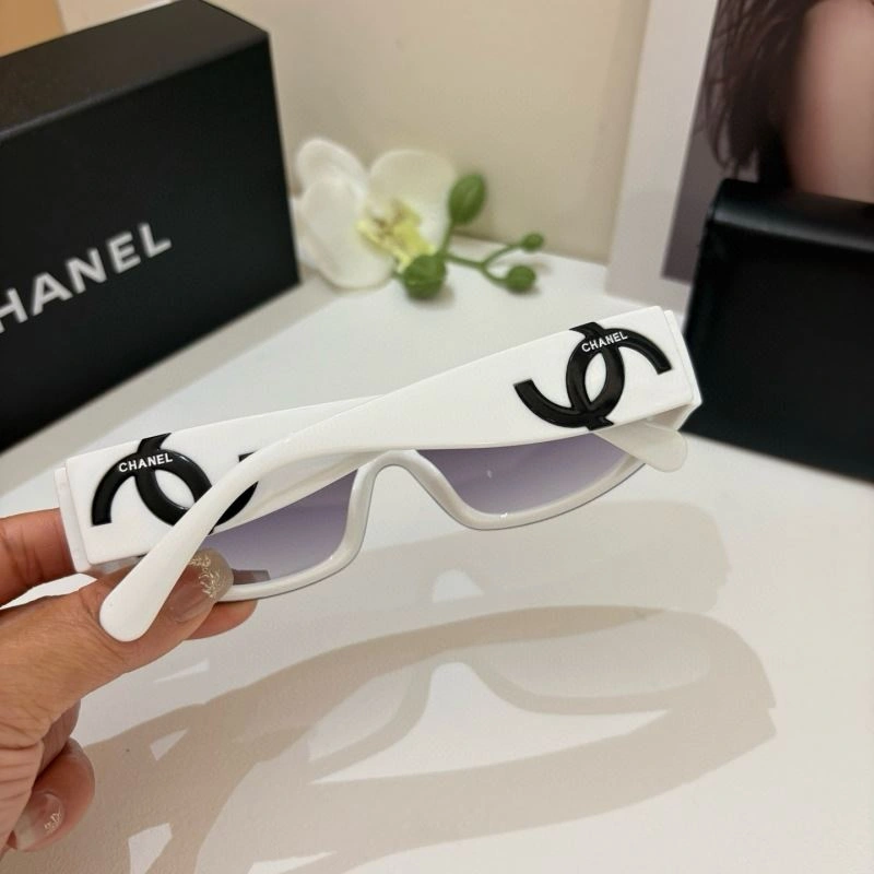 Chanel Sunglasses Elegant 277923