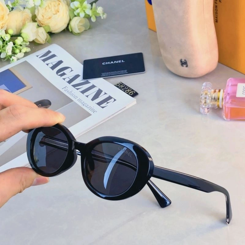 Sporty Chanel Sunglasses 277944