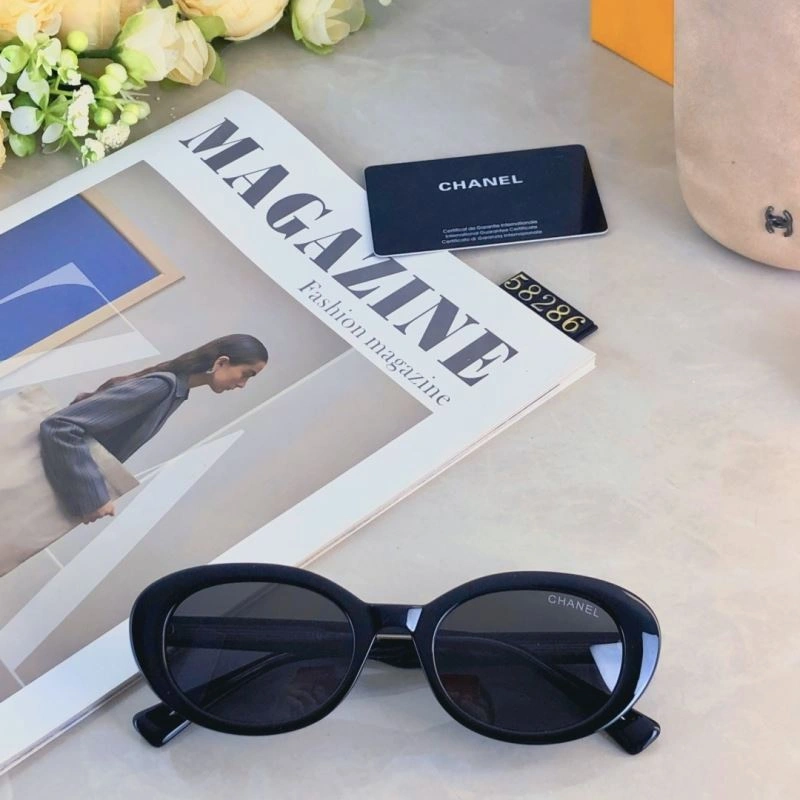 Sporty Chanel Sunglasses 277944