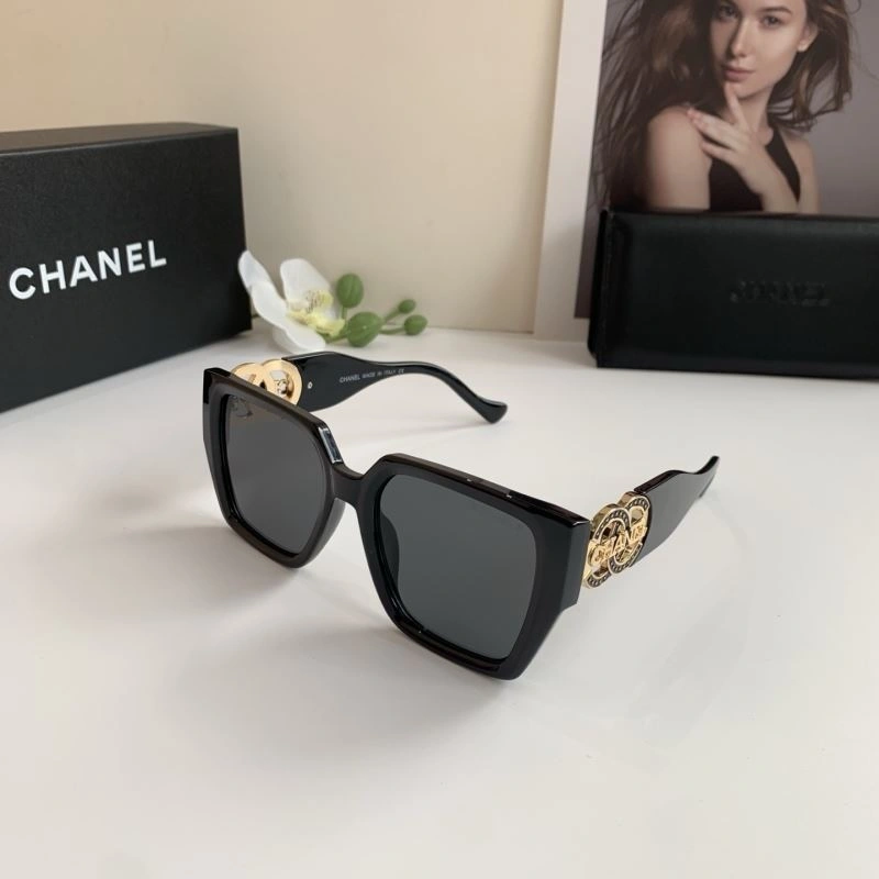 Breathable Chanel Sunglasses 277901