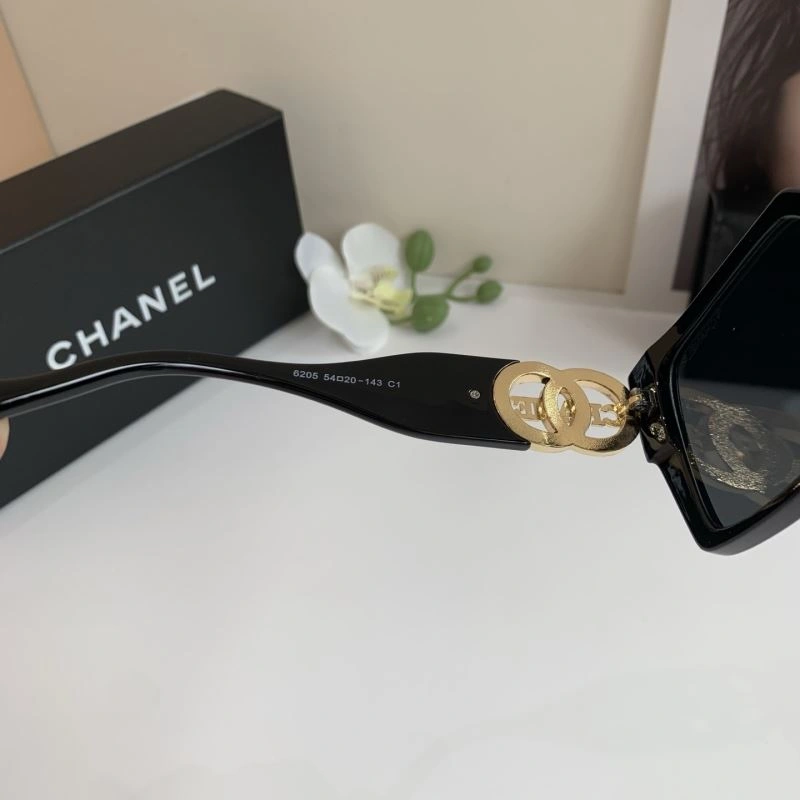 Breathable Chanel Sunglasses 277901