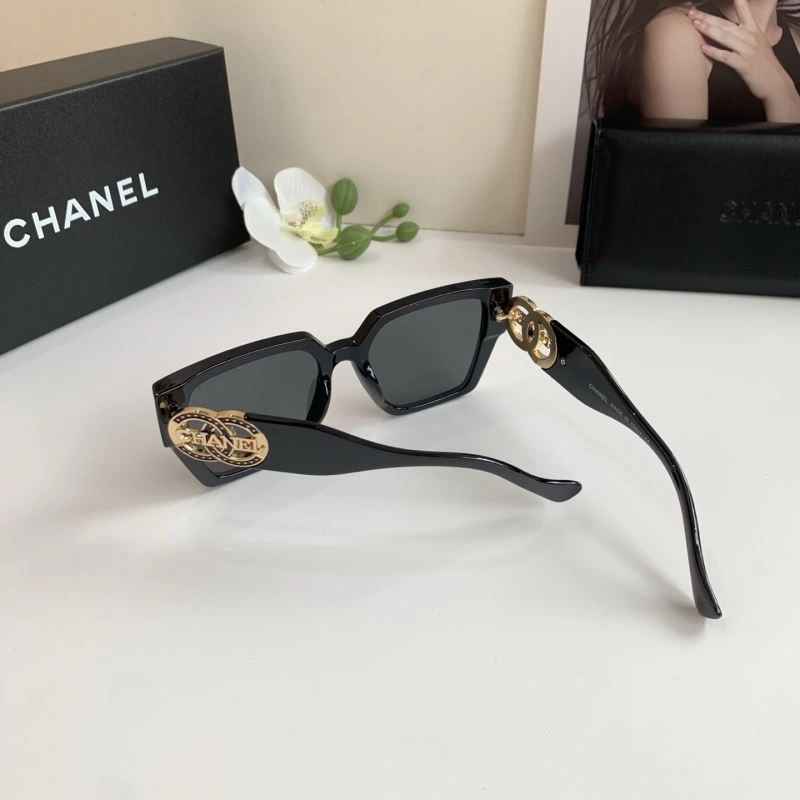 Breathable Chanel Sunglasses 277901