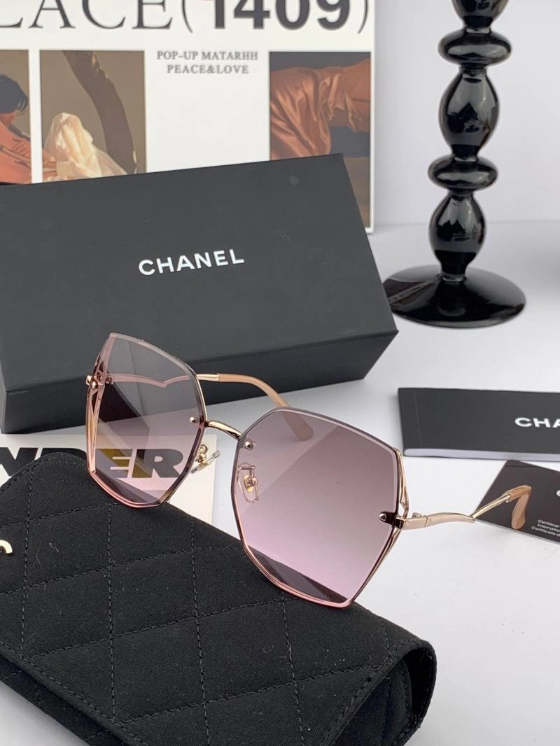 Chanel Sunglasses StreetReady 278385