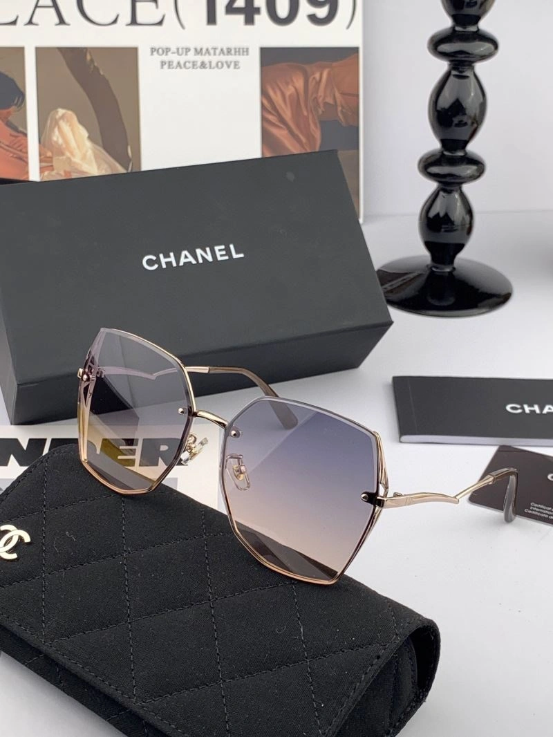 Chanel Sunglasses StreetReady 278385