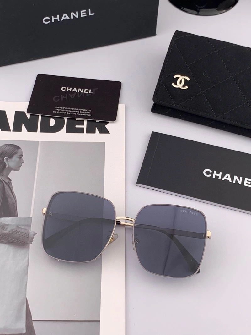 Chanel Sunglasses Refined 278395