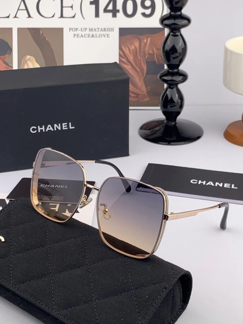 Chanel Sunglasses Refined 278395