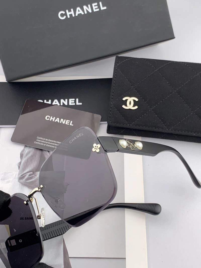 Modern Chanel Sunglasses 278378