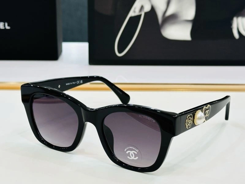 Chanel Sunglasses Lightweight 278365