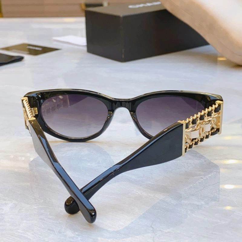 EyeCatching Chanel Sunglasses 278355