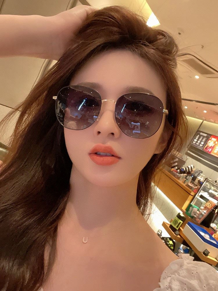 Practical Chanel Sunglasses 278346