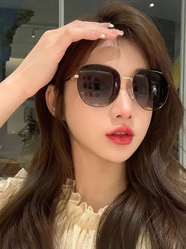 Practical Chanel Sunglasses 278346