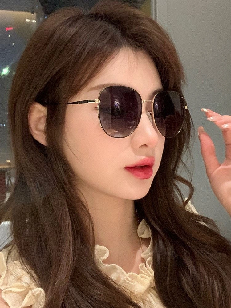 Practical Chanel Sunglasses 278346