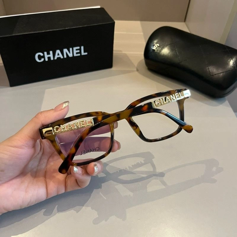 Chanel Sunglasses Durable 278338