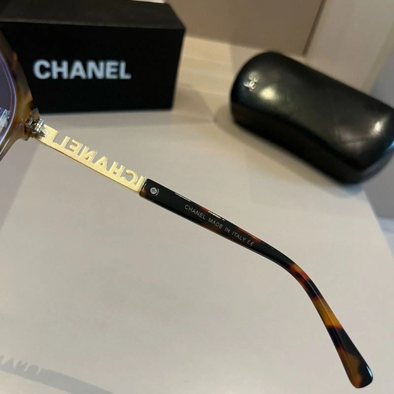 Chanel Sunglasses Durable 278338