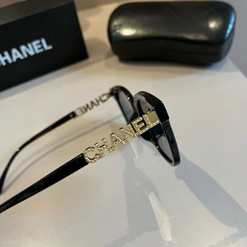 Chanel Sunglasses Vibrant 278332