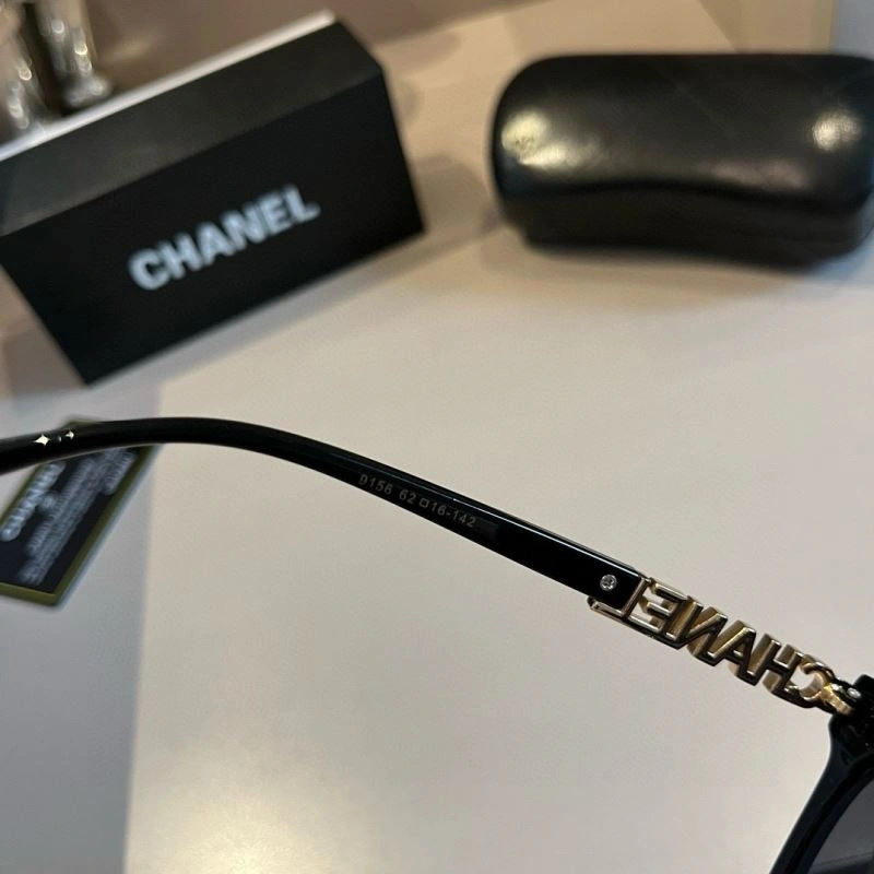 Chanel Sunglasses Vibrant 278332