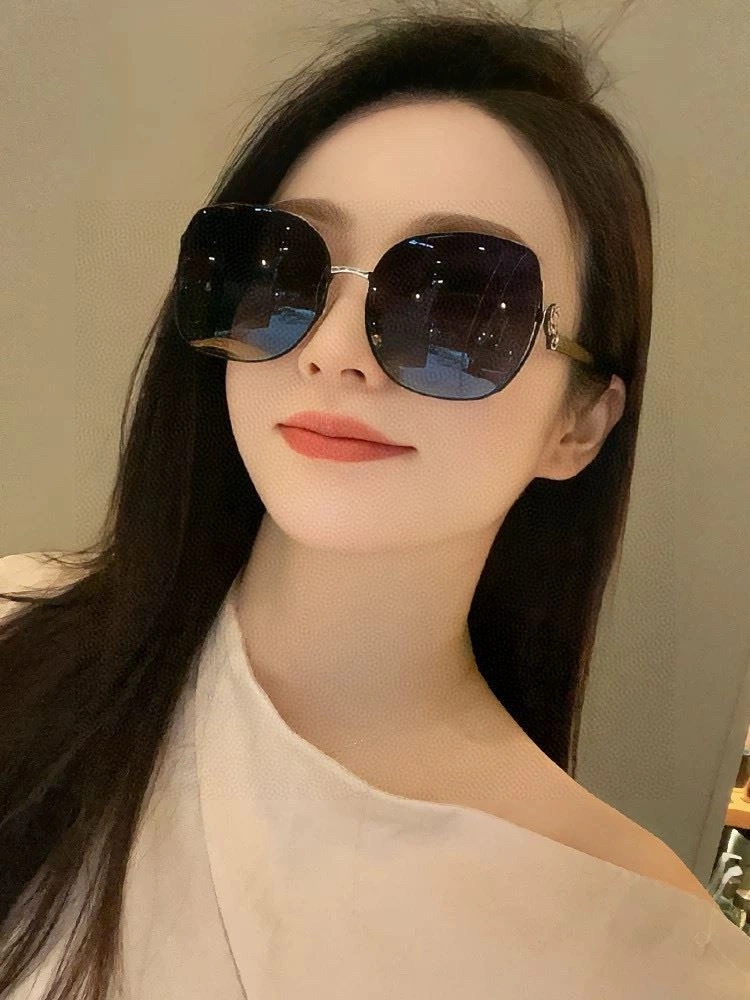 Supportive Chanel Sunglasses 278327