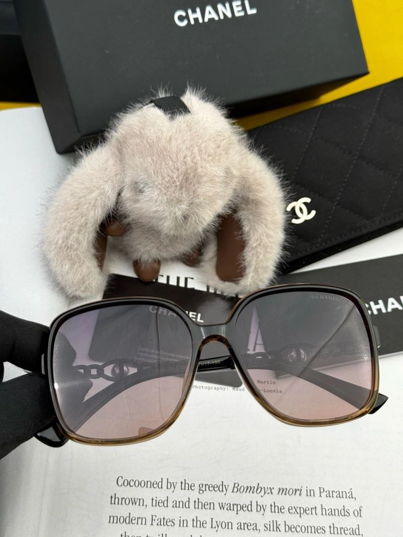 Chanel Sunglasses Practical 278326
