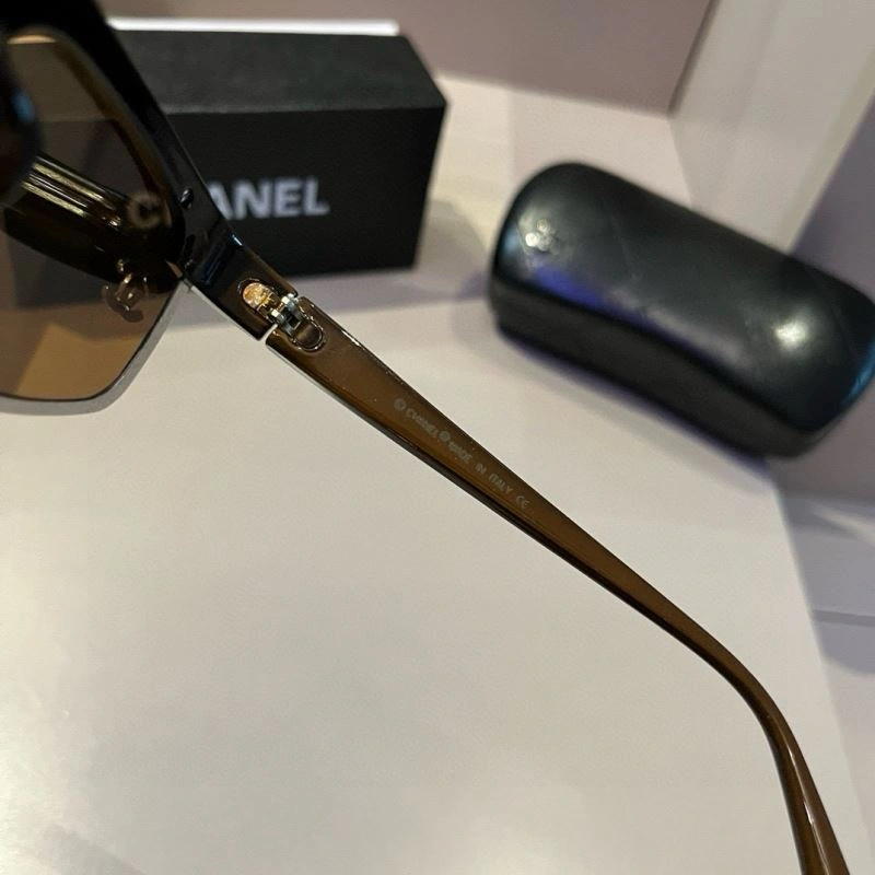 EyeCatching Chanel Sunglasses 278298