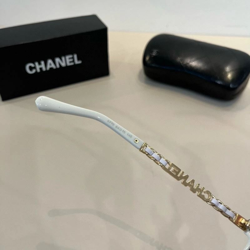 WaterResistant Chanel Sunglasses 278302