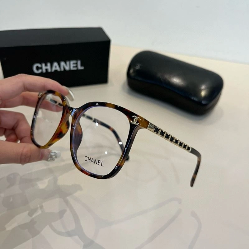 Chanel Sunglasses ModernLook 278300