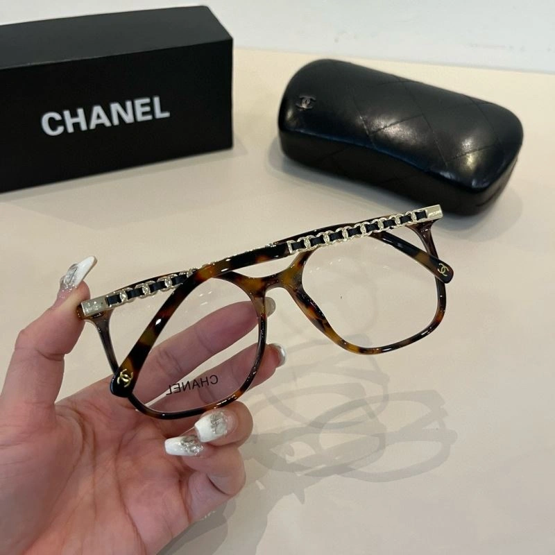 Chanel Sunglasses ModernLook 278300