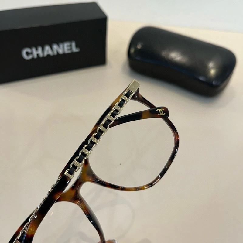 Chanel Sunglasses ModernLook 278300