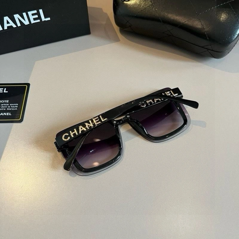 Chanel Sunglasses Modern 278304