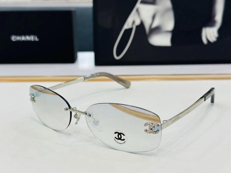 Chanel Sunglasses EyeCatching 278292