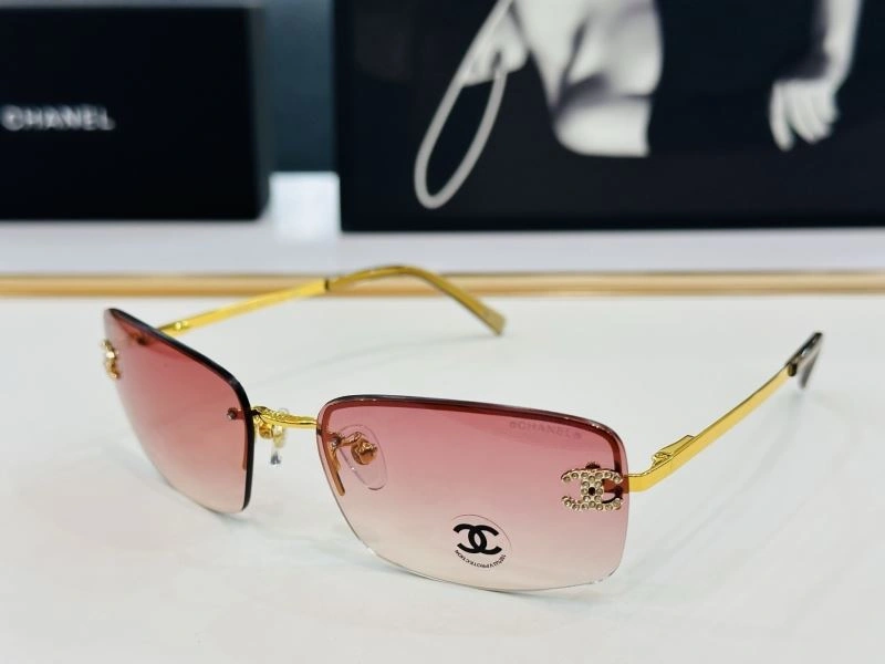 Sleek Chanel Sunglasses 278291