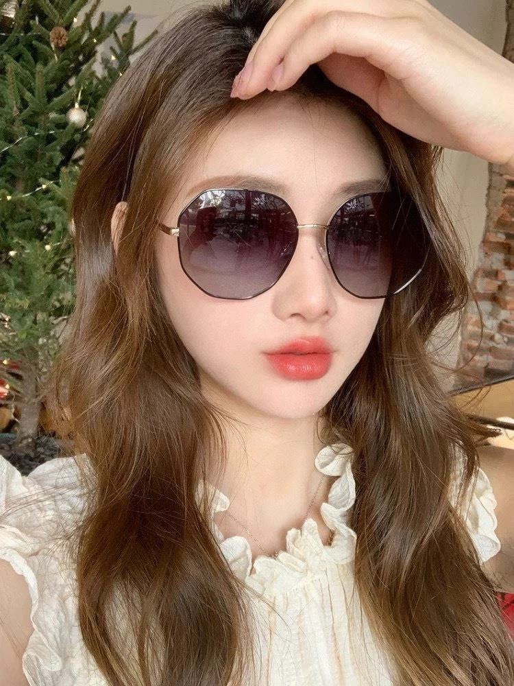 Chanel Sunglasses Bold 278288