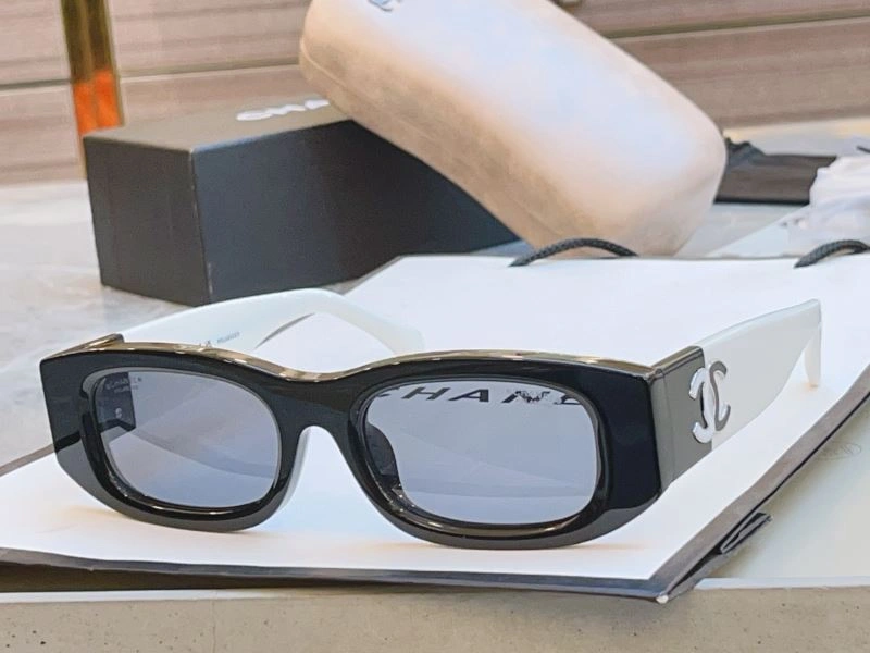 Chanel Sunglasses Versatile 278252