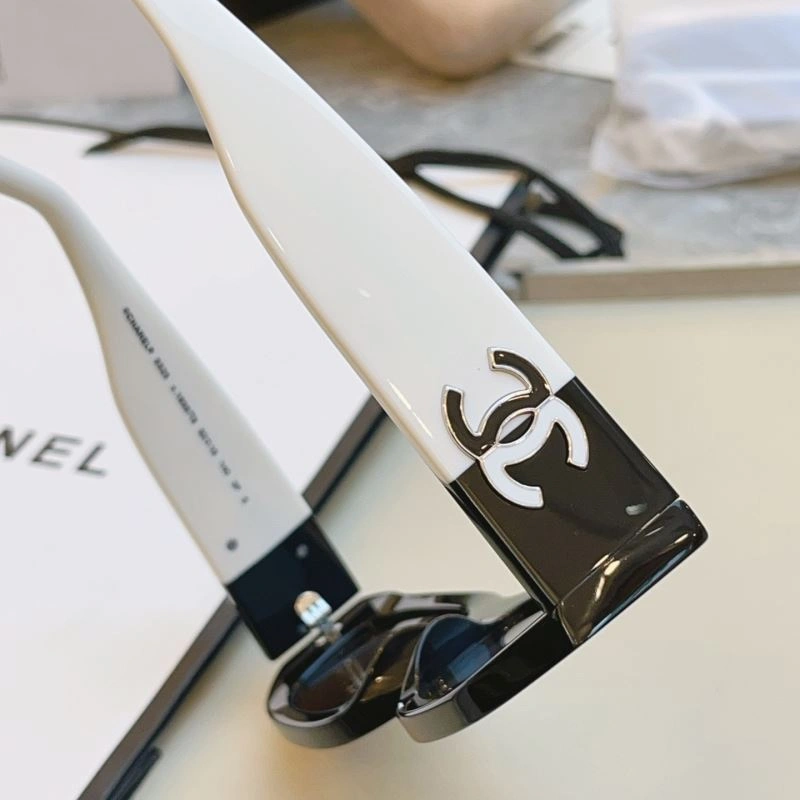Chanel Sunglasses Versatile 278252