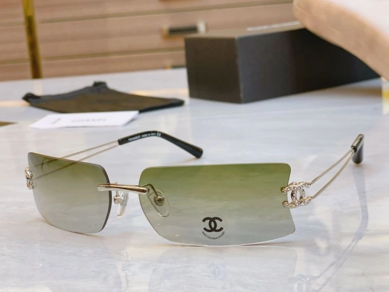 Resilient Chanel Sunglasses 278266