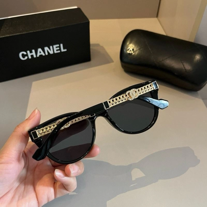 Chanel Sunglasses Neat 278267
