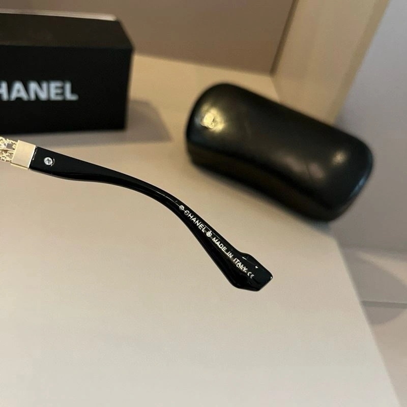 Chanel Sunglasses Neat 278267